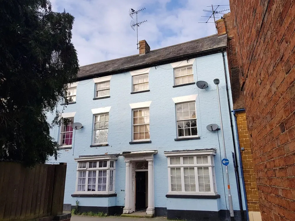 Towcester Apartment