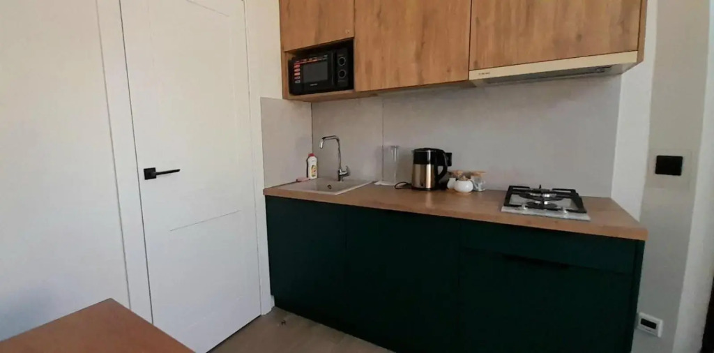 Loft апартаменти з балконом в центрі Львова