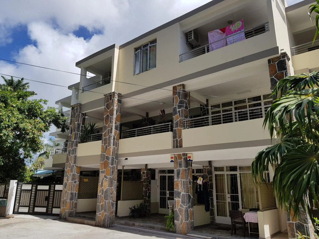 Pereybere Beach Apartments