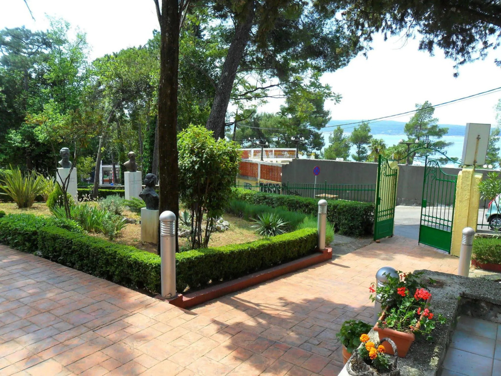 Hotel Vila Ružica- glavna zgrada i depandanse