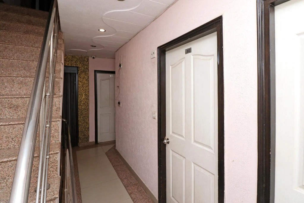 OYO 27812 Hotel Shobha Residency