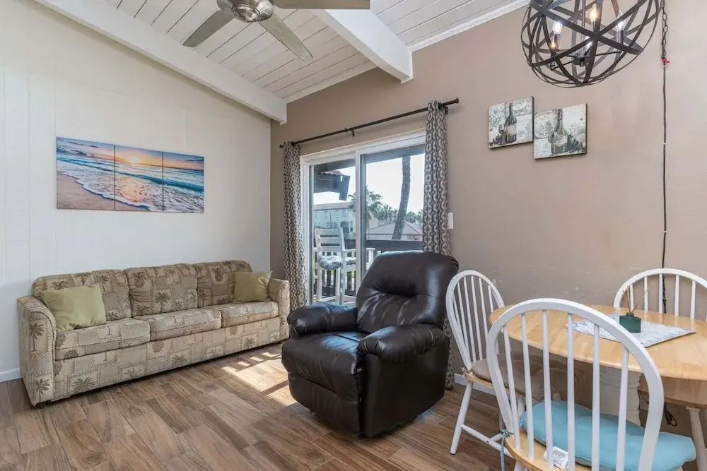 Tiki 250 - 1br Condo Sleeps 6 Near Claytons 1 Bedroom Condo