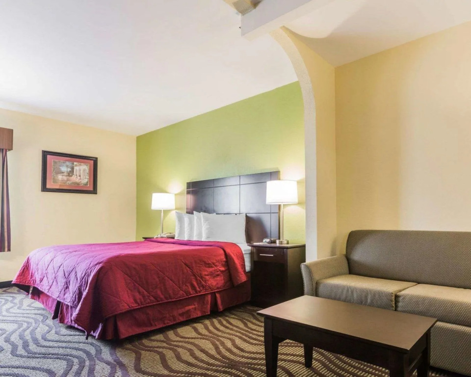 Quality Inn & Suites