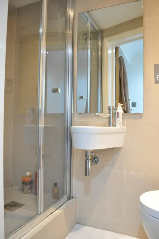 Stunning 3 Bedroom Bath