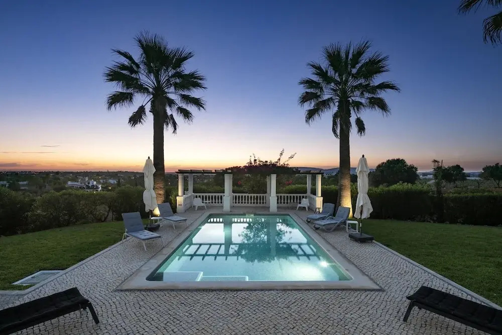 Romantic 3-bedroom Villa Near Carvoeiro