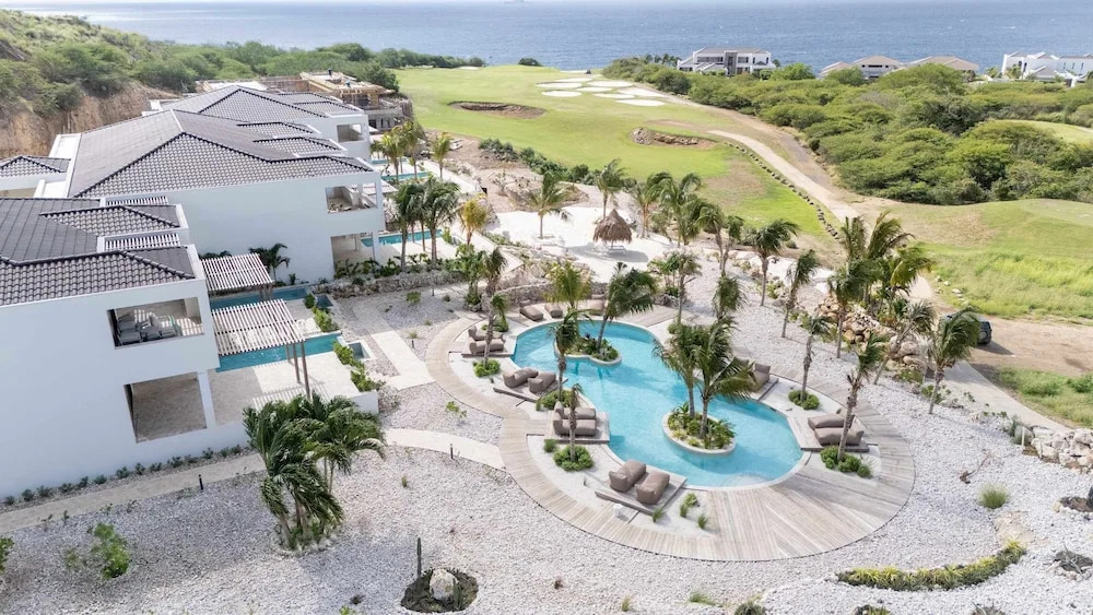 The Reef Superior Appartement With Private Pool