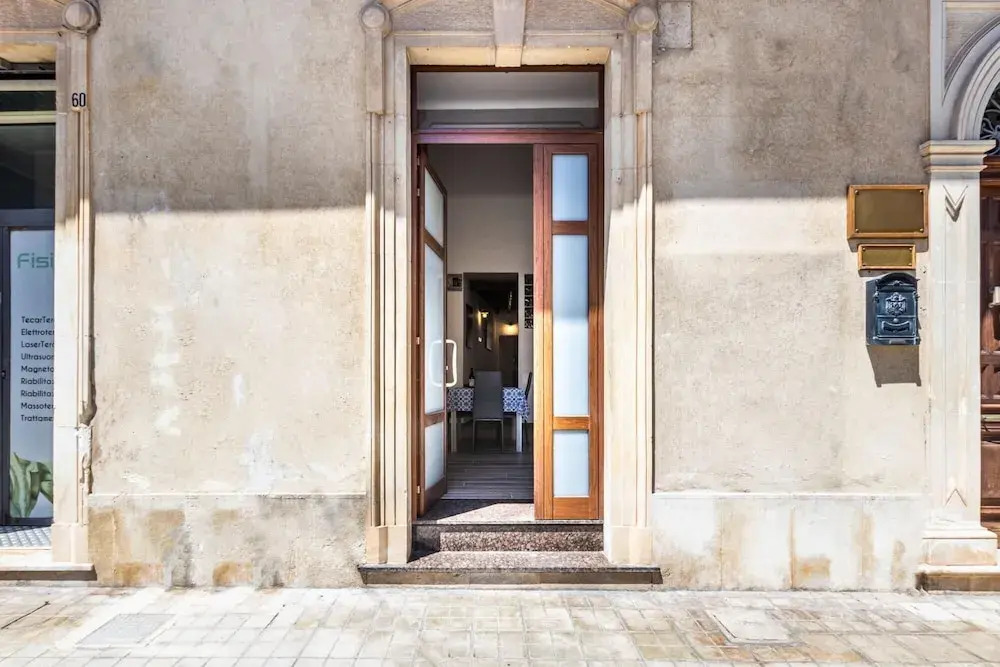 Casa Emma in Avola with 2 bedrooms and 1 bathrooms