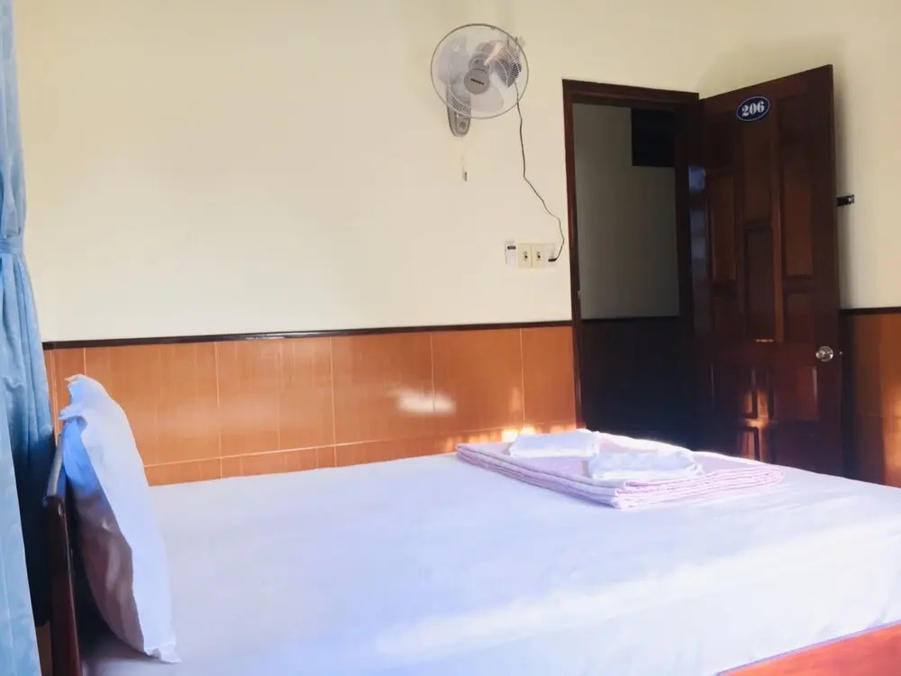 OYO 977 Minh Duc Guest House
