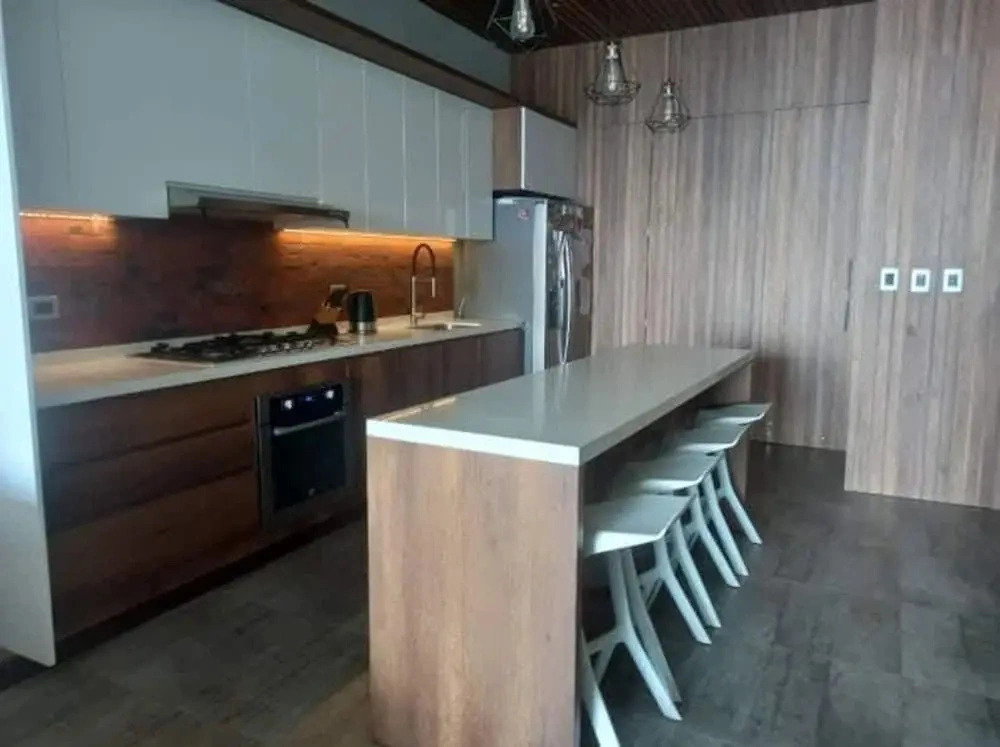 w Spacious 4BR Duplex w Pool in Punta Hermosa