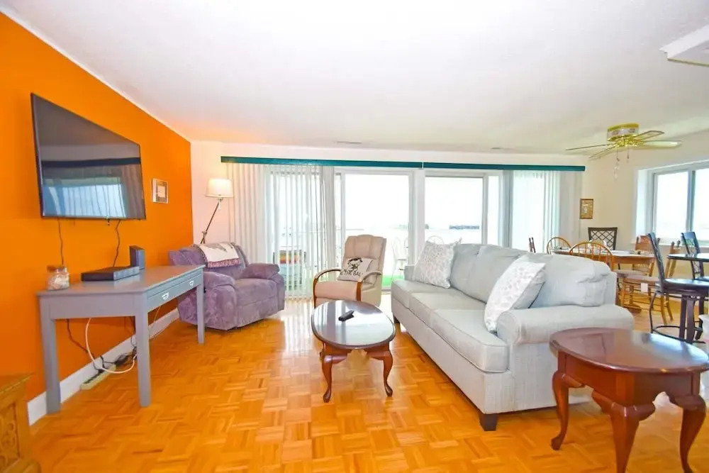 Thunder Island 168d 2 Bedroom Condo