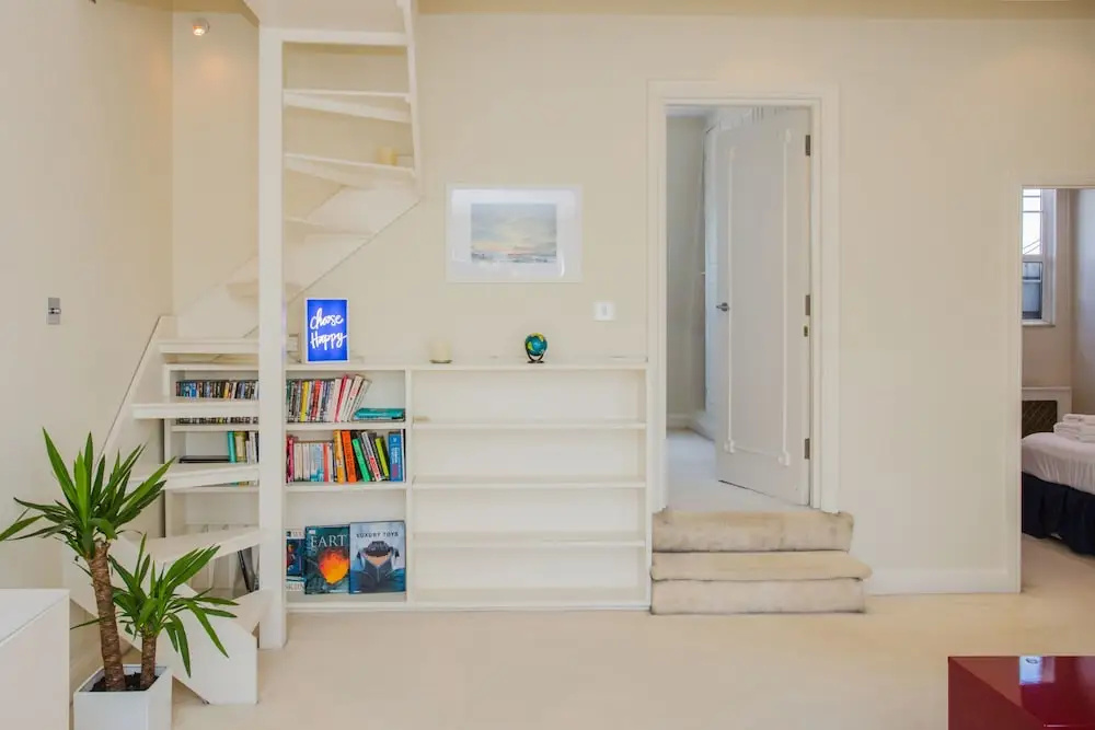 Stylish 2 Bedroom Flat In Prime Kensington