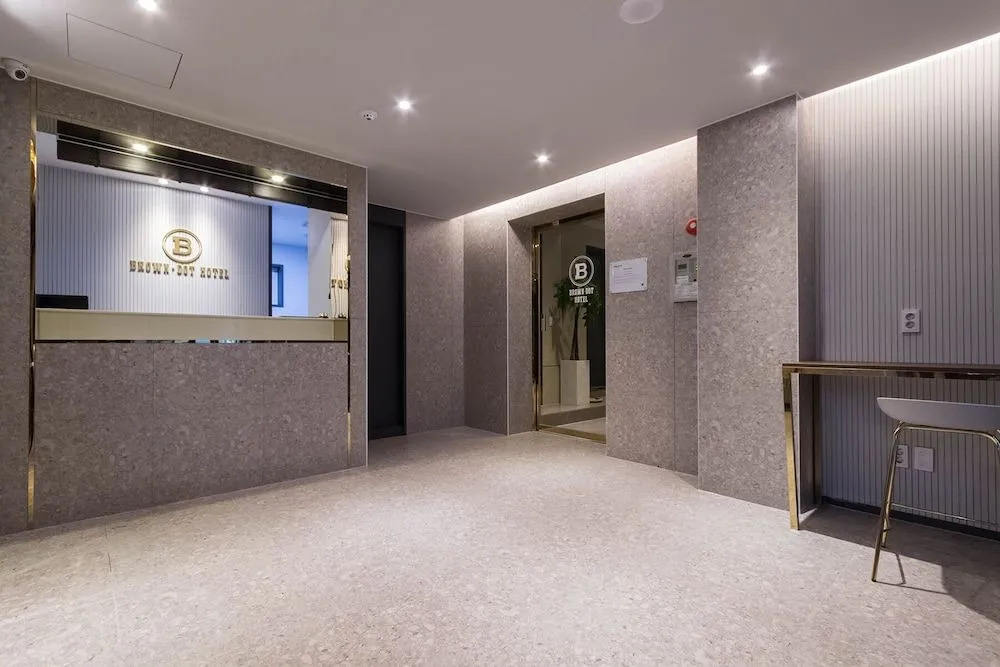 Brown Dot Hotel Geoje