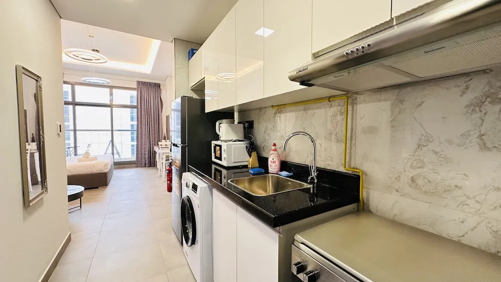 Upscale Studio Apartment Palm View with Big Balcony Free Parking by Belvilla