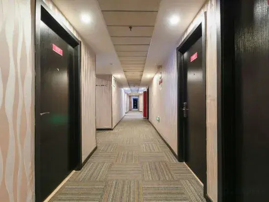 City 118 (Qingdao Exhibition Center Hai'er Road)