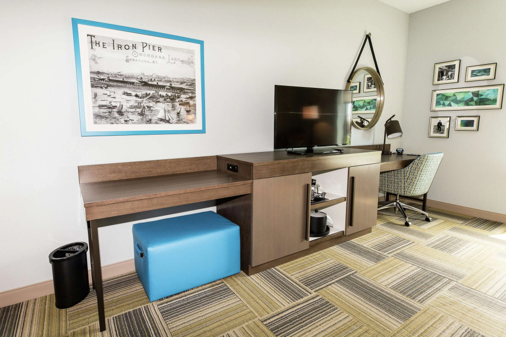 Hampton Inn & Suites Syracuse North Airport Area
