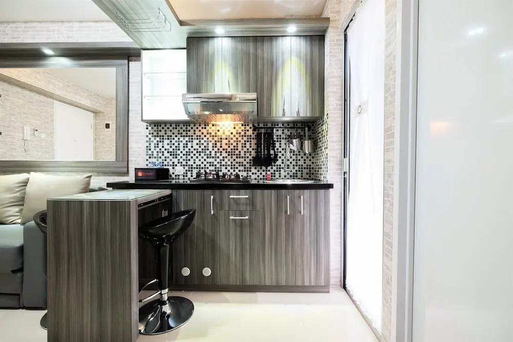 Modern Room Bassura City Apartment