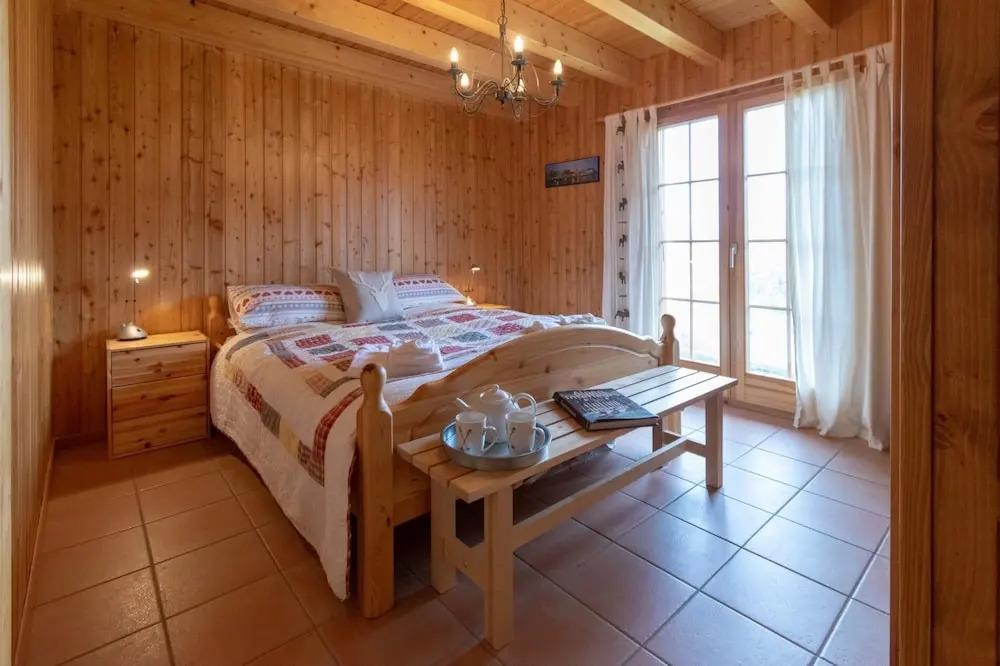 Chalet Belle Vue 10 Pers Fireplace Apple TV