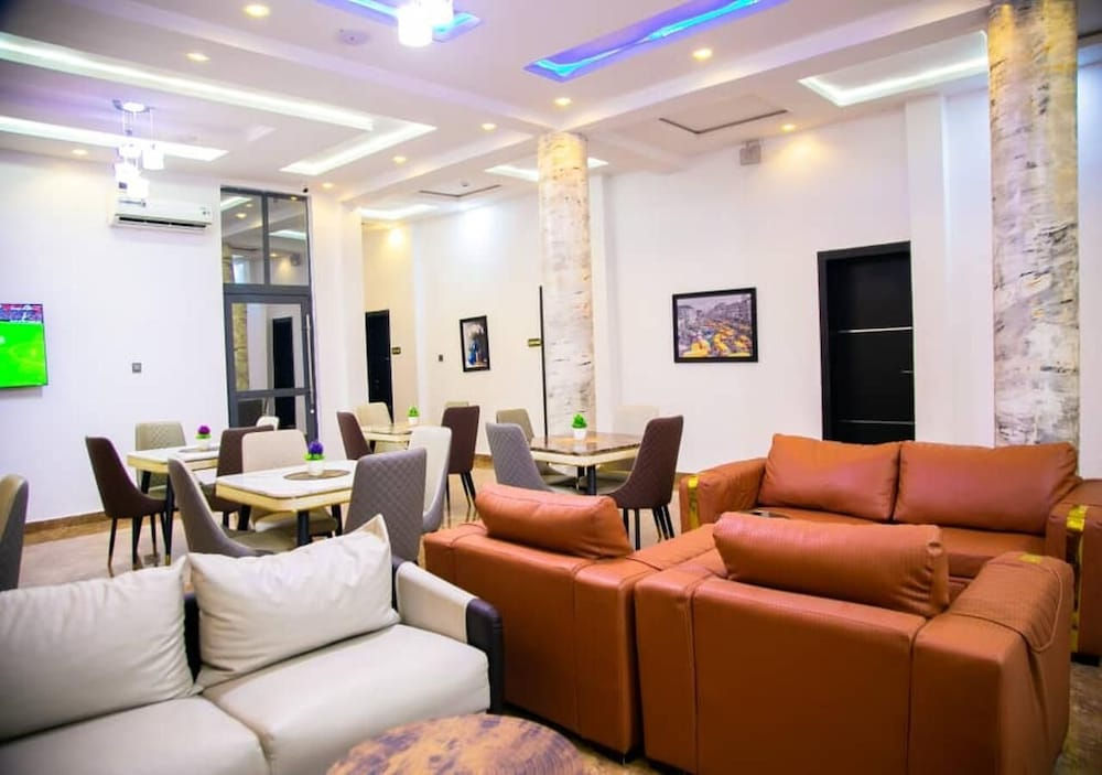 Melody Luxury