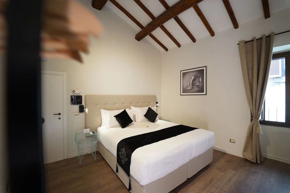 SOHO Piaggiarelle by Dasso - Guest House