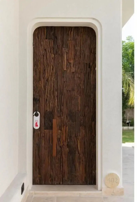 LA VIDA RETREAT