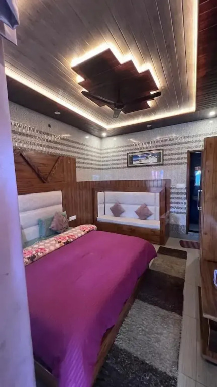 Hotel Dev Bhumi