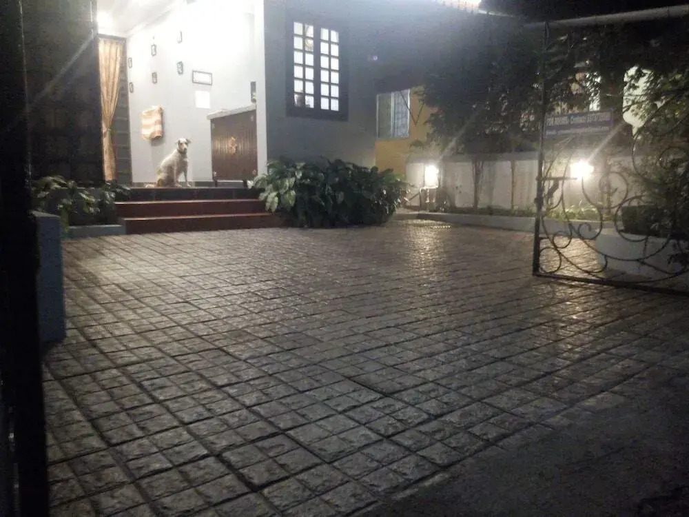 Crown Villa Vagator