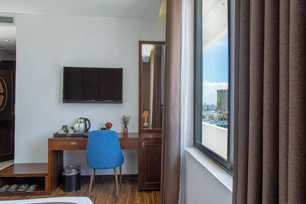 Dong Duong Hotel & Suites - City Central - Afternoon Tea Inclusive