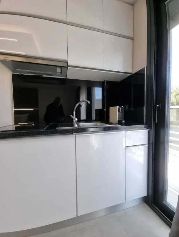 LUXSUITES