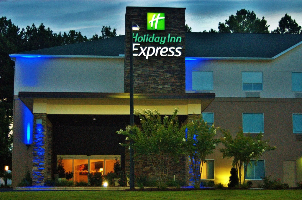 Holiday Inn Express DeFuniak Springs by IHG