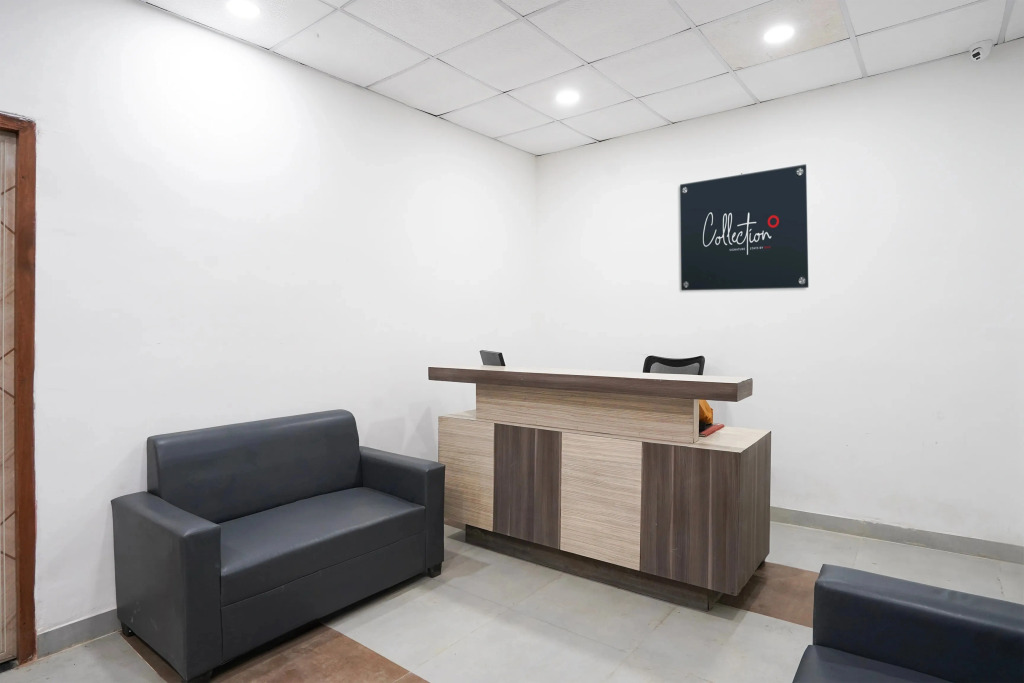 Hotel O Noida Sky Suites Sector 44 Near botanical metro