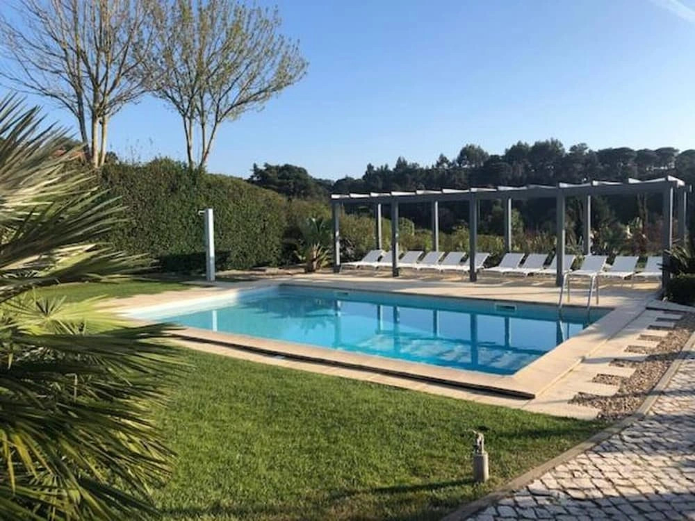 Retreat in Sesimbra with Stunning Views