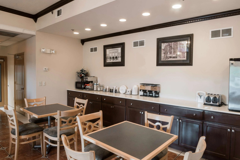 Americas Best Value Inn & Suites-Griffin
