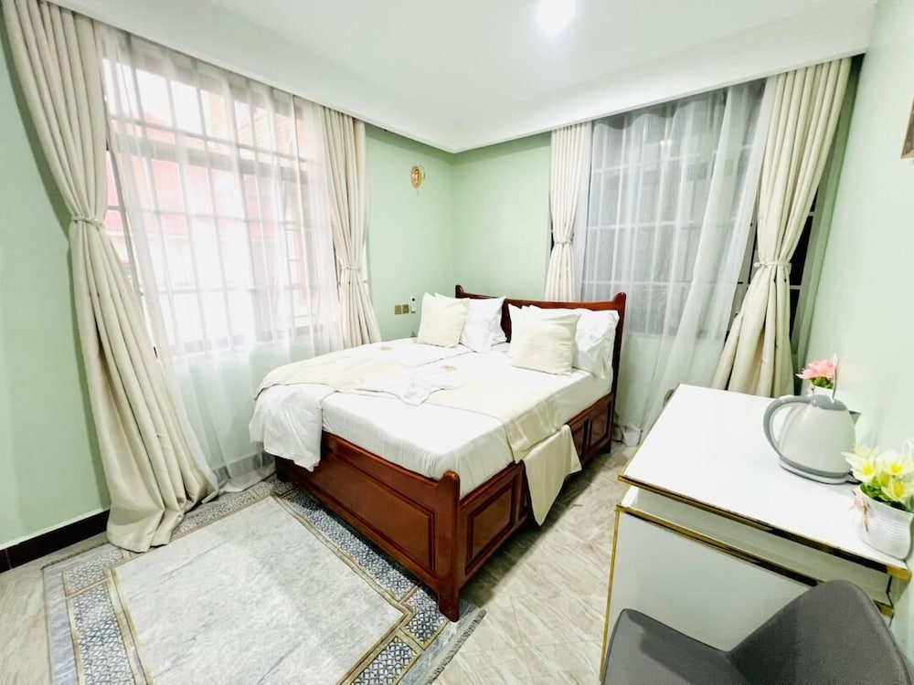 BBM Executive Lodge