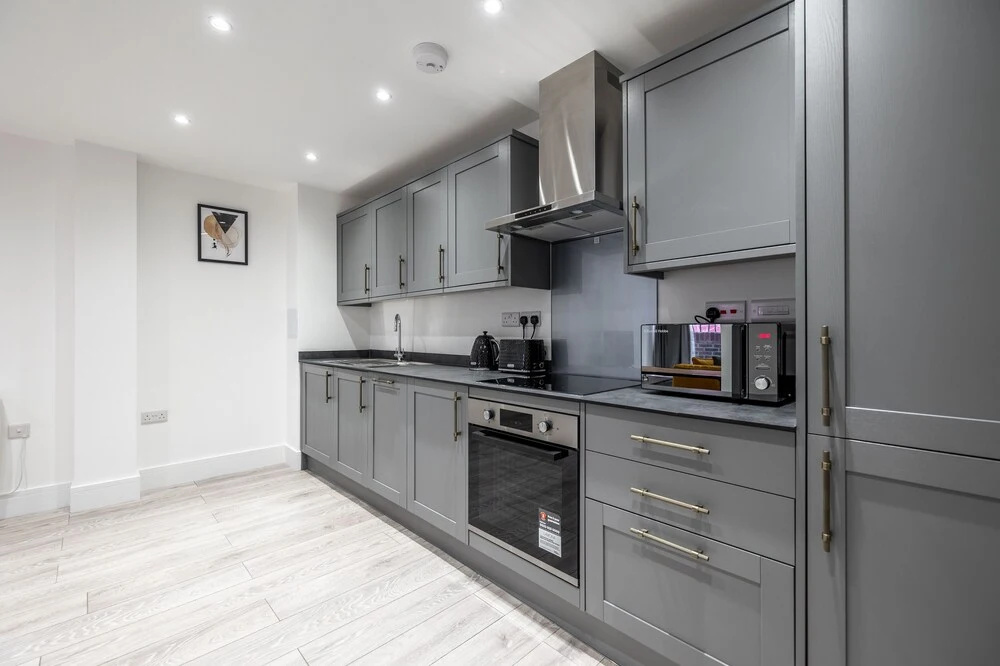 Remarkable 2-bed Apartment in Camberley