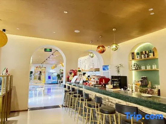 Beijing Qianmen Jingtai Hotel
