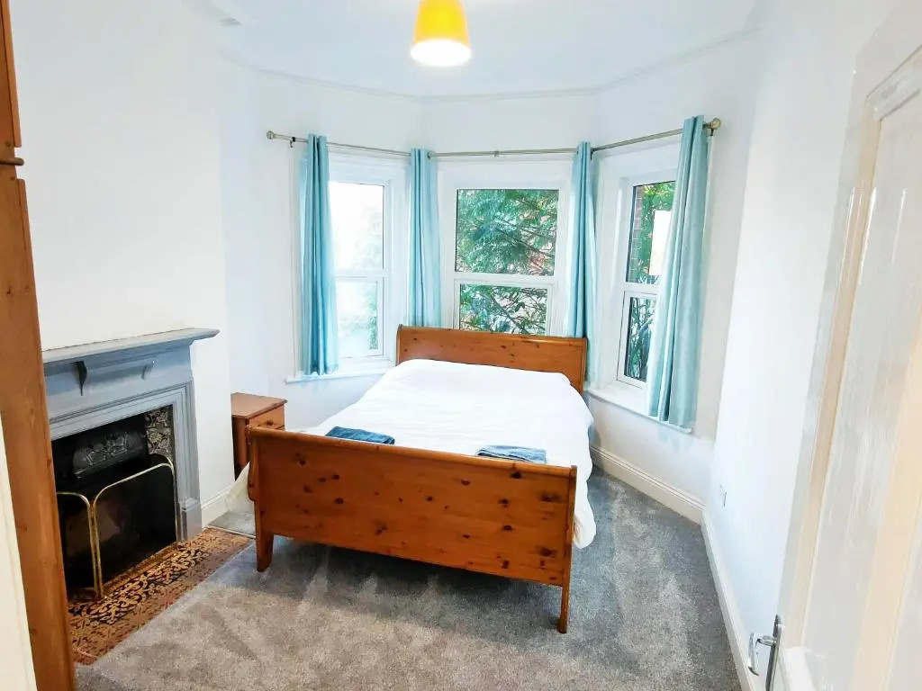 C-New Flat,4 Adults,20 mins to Beach,Netflix,Wifi