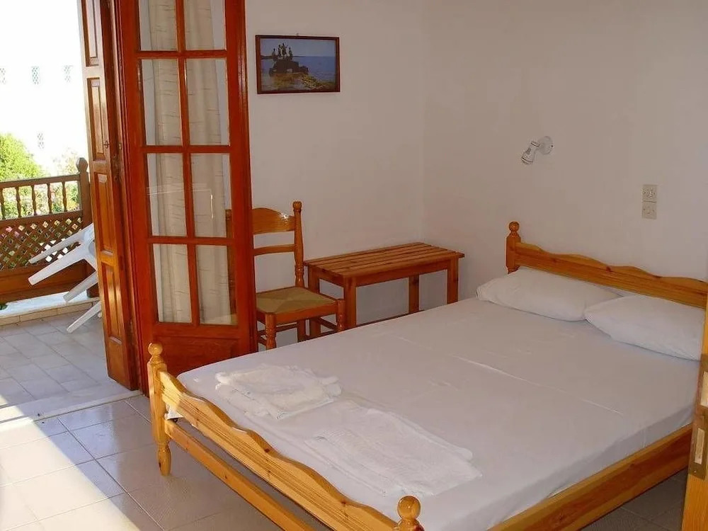Deidamia Hotel