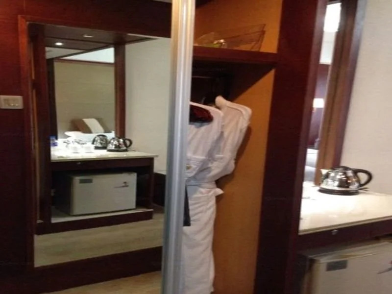 Young Sun Hotel Hebei