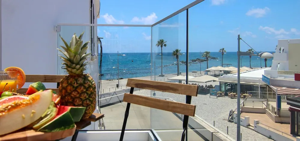 Phaedrus Living- Seaside Lighthouse 74