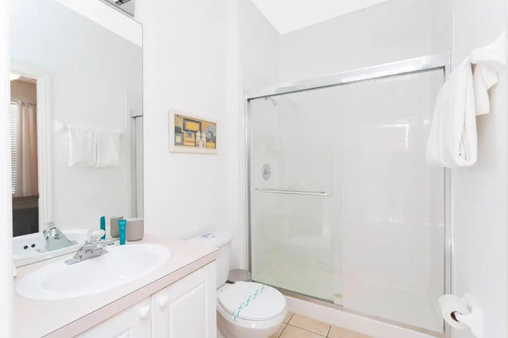 Beautiful Windsor Palms townhome newly furnished 2383