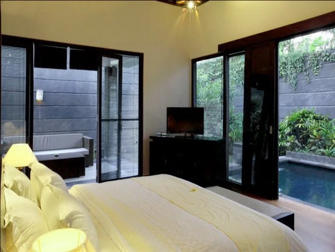 Gino Feruci Villa Lovina