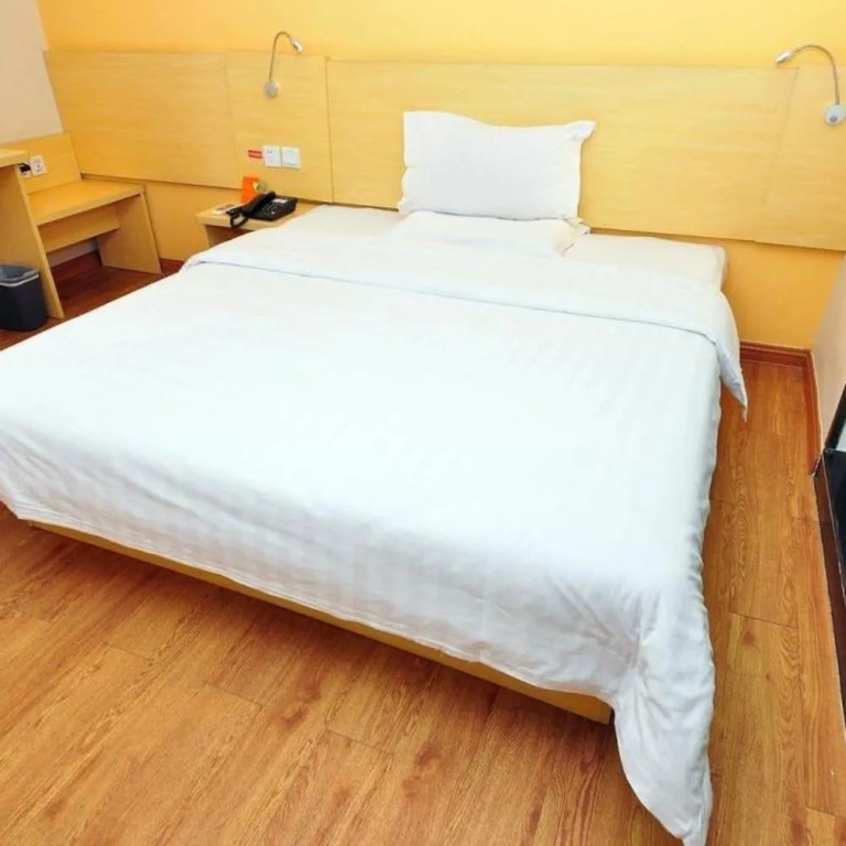 Life Yajo Hotel Tuan Yi Da Square
