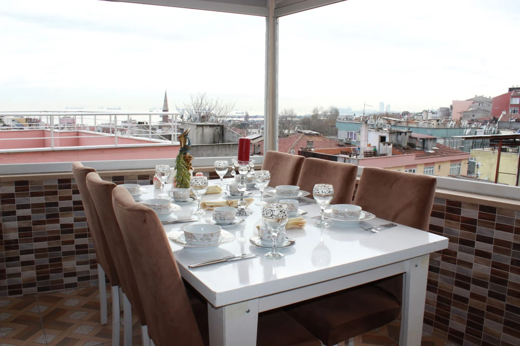 Carvan hotel