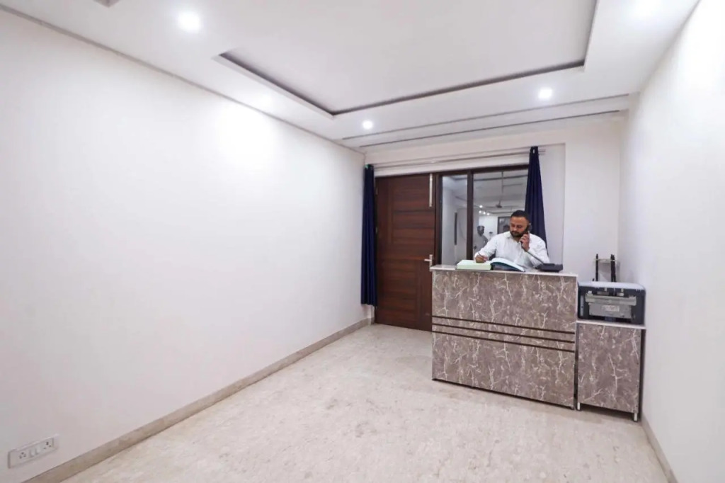 Pari Residency hotel