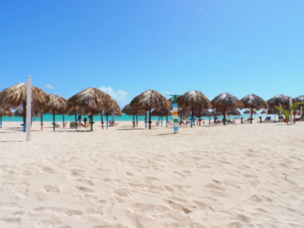 Quiet Beach apartment Condo steps on the Bavaro Beach Los Corales Dr