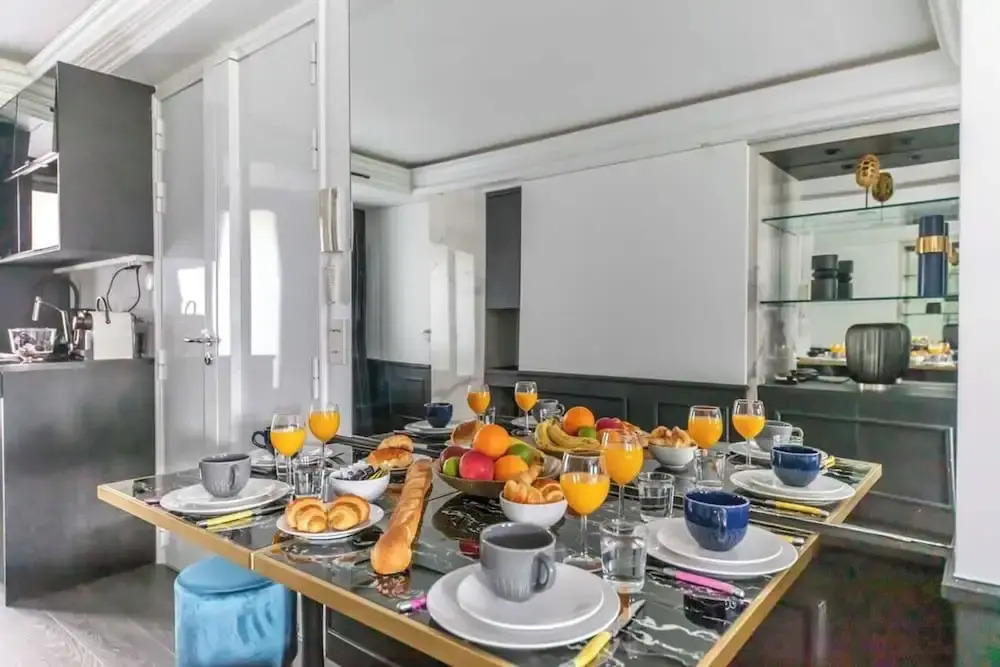 Modern Apartment - 1br/4p - Plaine-monceau