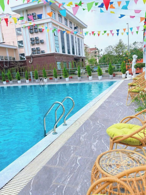 Garden Phoenix Hotel