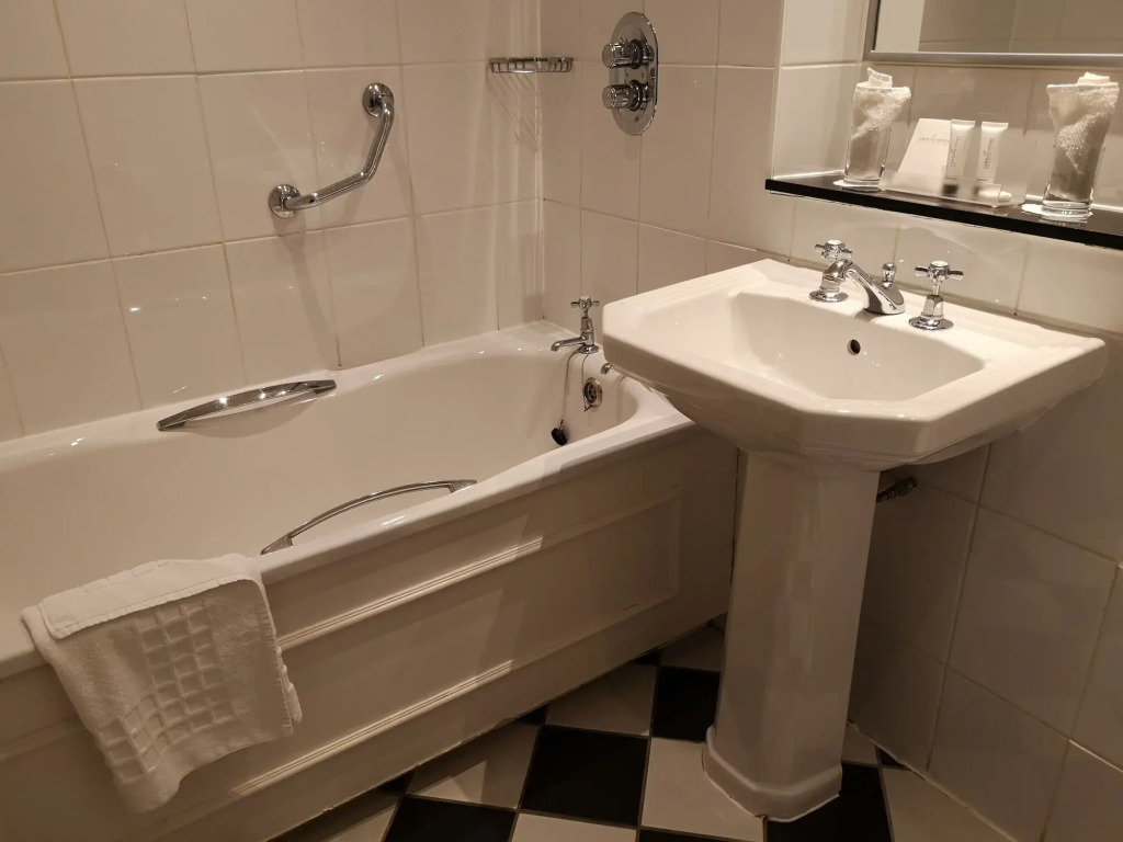Hatherley Manor Hotel & Spa