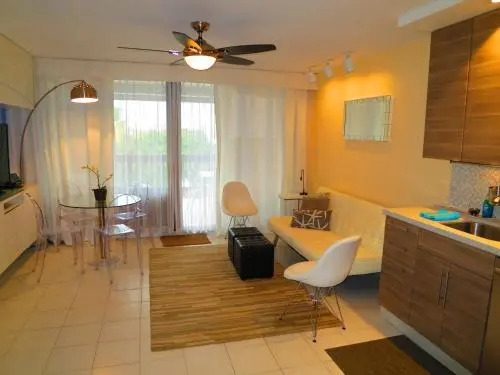 Luxury Beachfront Duplex Villa on Sapphire Beach I