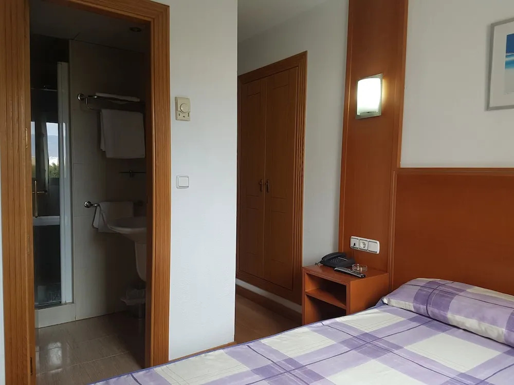Hostal Mediterraneo